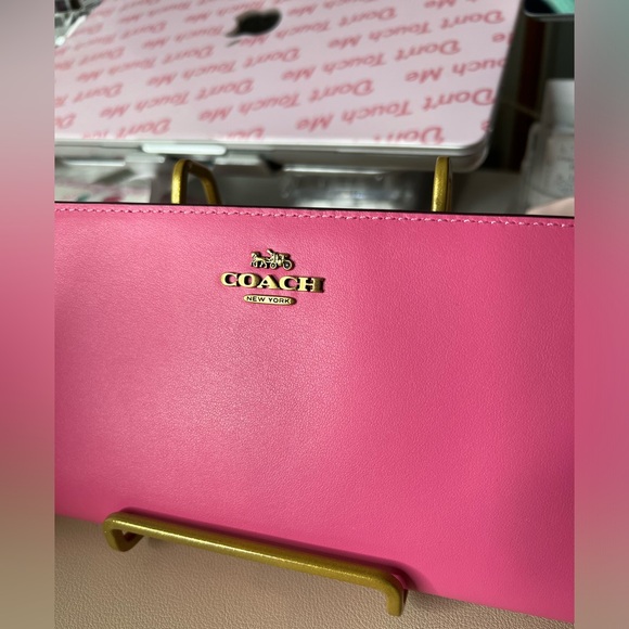 RARE COACH Smooth Leather Skinny Slim Continental Bi-fold Wallet in Petunia 🌸😍 - Picture 3 of 11
